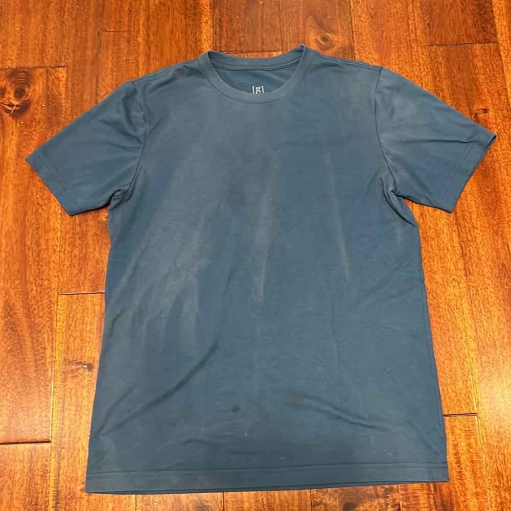 FREE!! Men’s size medium George tee shirt